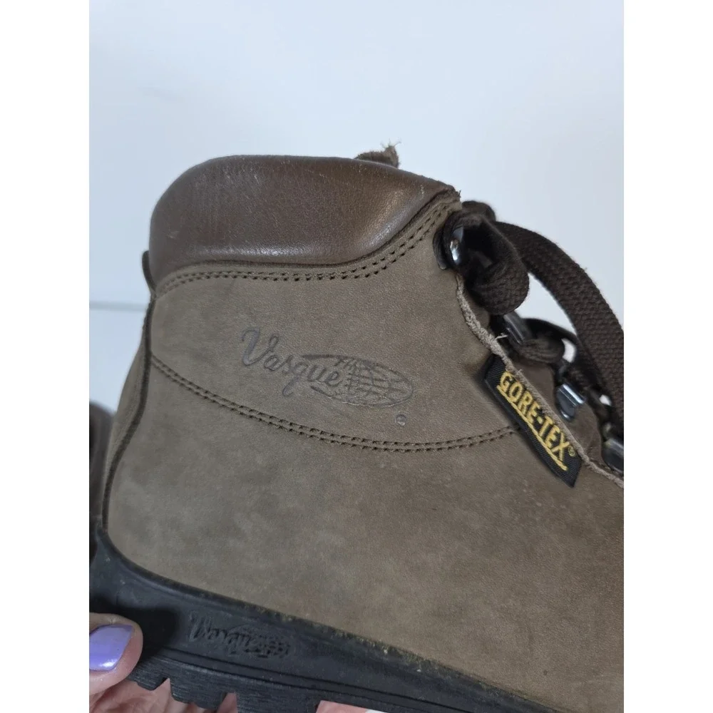 Vasque Mens 9 M Skywalk GoreTex Hiking Boots Vintage Gorpcore